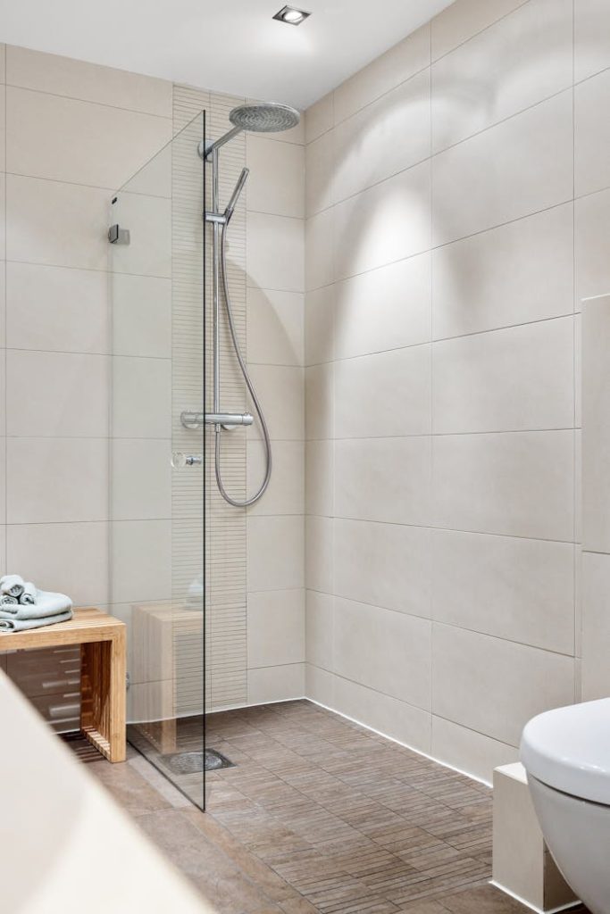 zipwp-image-19916734 Interior of Bathroom with Shower